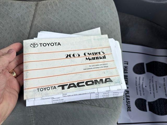 Toyota Tacoma  2005