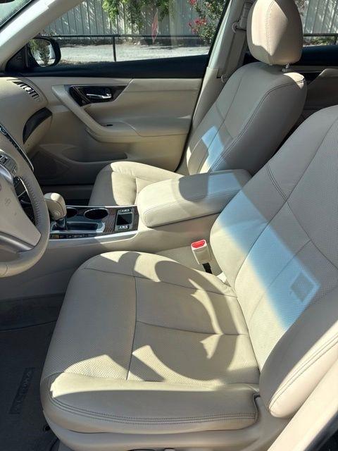 Nissan Altima  2013