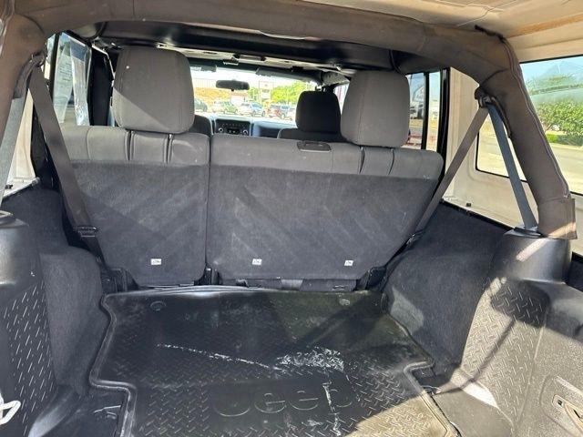 Jeep Wrangler Unlimited  2012