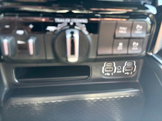 RAM 1500  2023