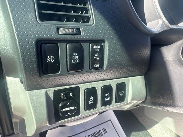 Toyota Tacoma  2010