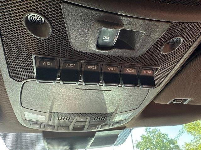 Ford Super Duty F-350 SRW  2021