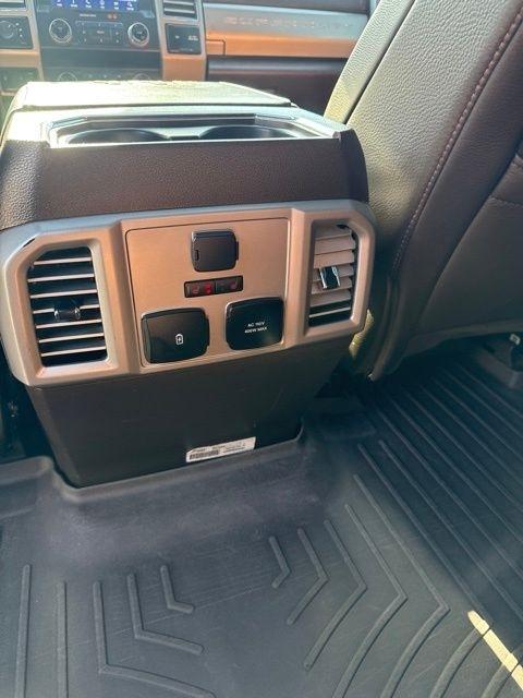 Ford Super Duty F-350 SRW  2021