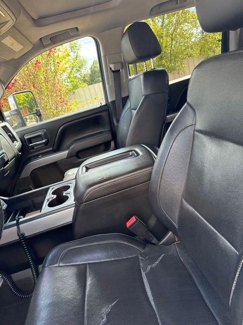 Chevrolet Silverado 2500HD Built After Aug 14  2015