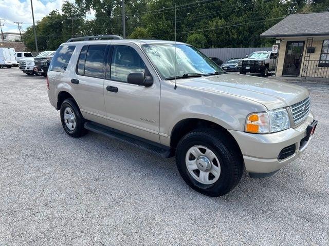 Ford Explorer  2004