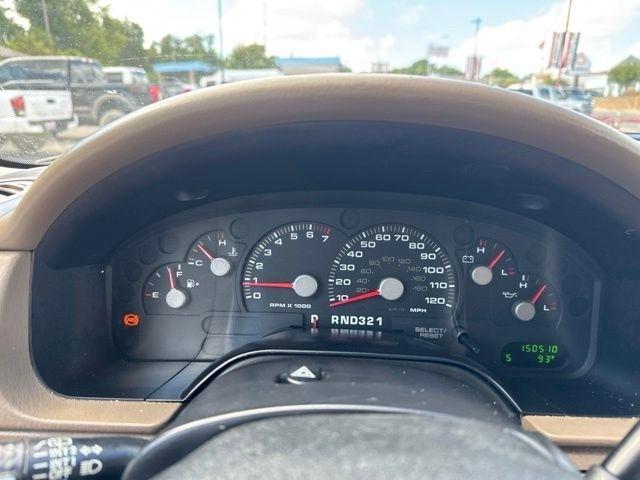 Ford Explorer  2004