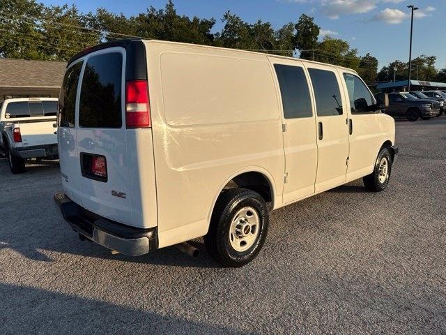 GMC Savana Cargo Van  2016