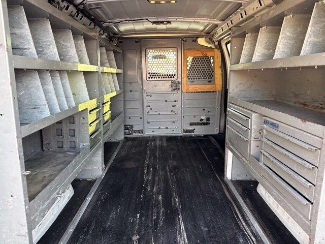 GMC Savana Cargo Van  2016