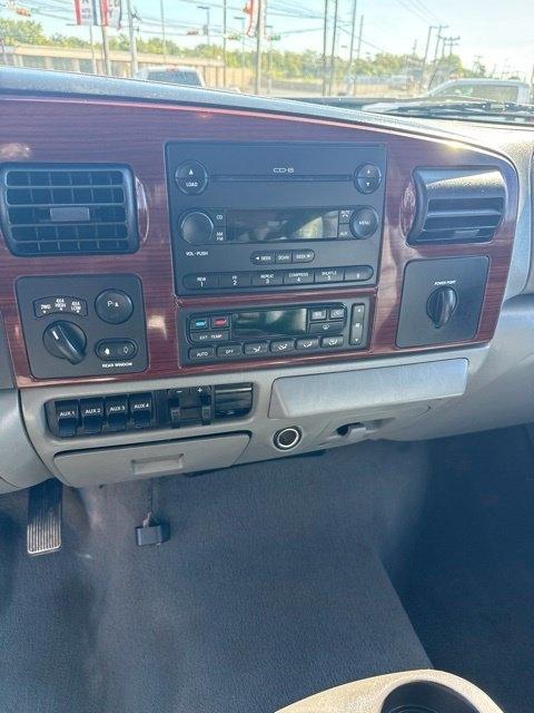 Ford Super Duty F-350 DRW  2006