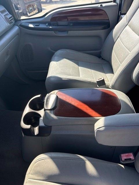 Ford Super Duty F-350 DRW  2006