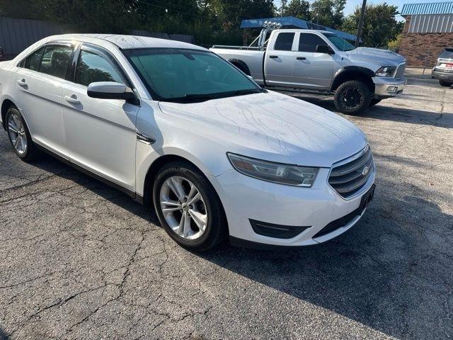 Ford Taurus  2014