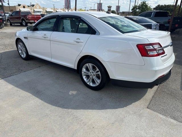 Ford Taurus  2014