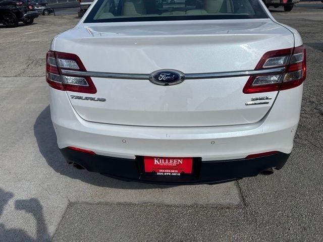 Ford Taurus  2014