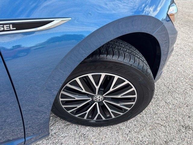 Volkswagen Jetta  2019