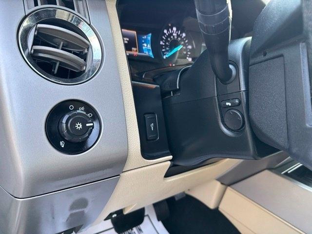 Ford Expedition  2017