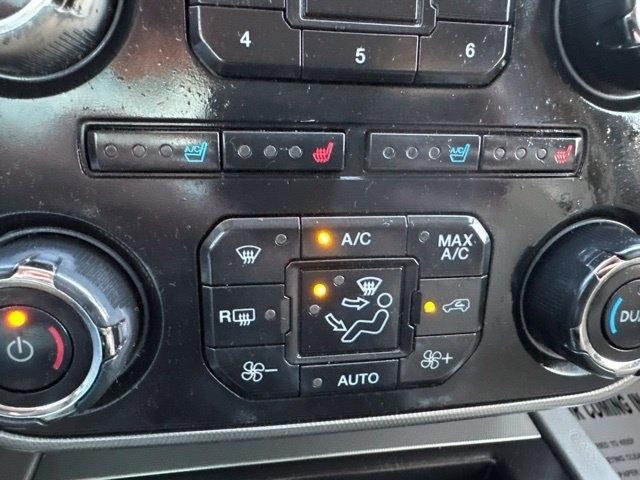 Ford Expedition  2017