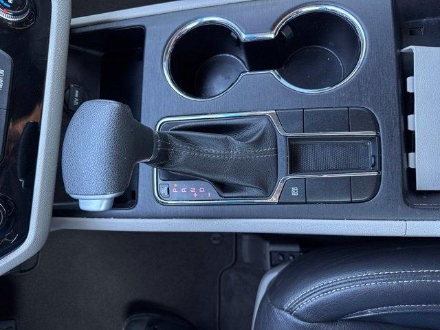 Kia Sedona  2020