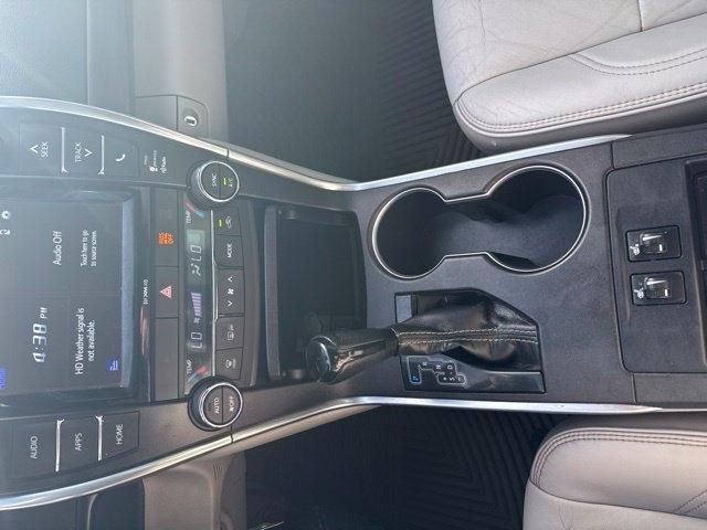 Toyota Camry  2016
