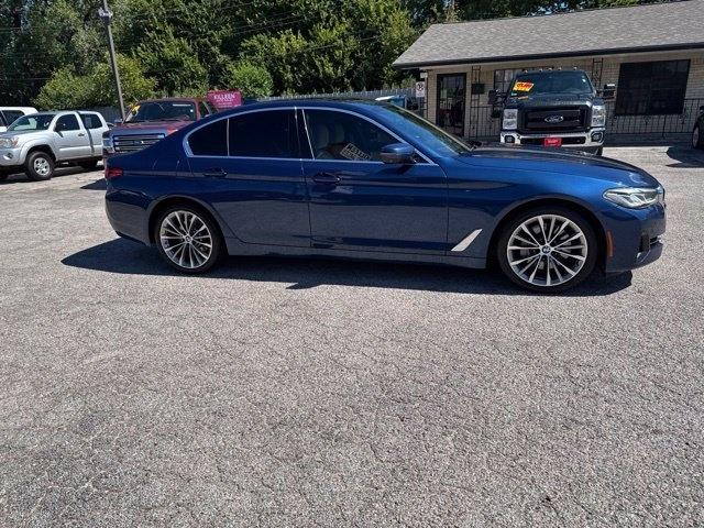 BMW 5 Series  2021