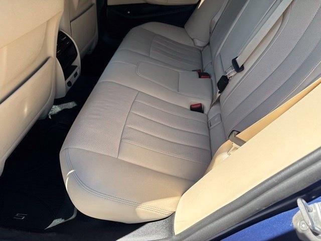 BMW 5 Series  2021