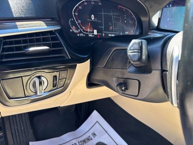 BMW 5 Series  2021