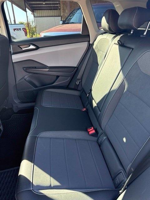 Volkswagen Taos  2023