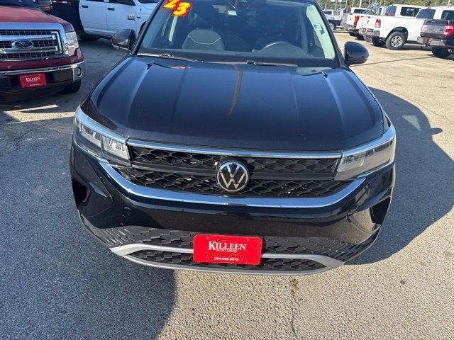 Volkswagen Taos  2023