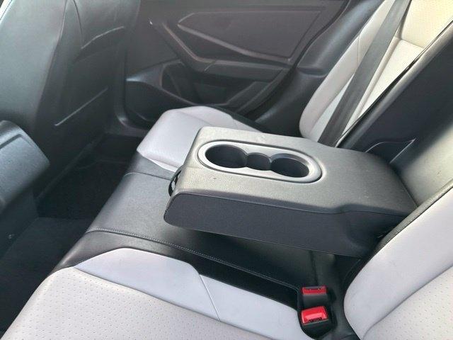 Volkswagen Jetta  2019