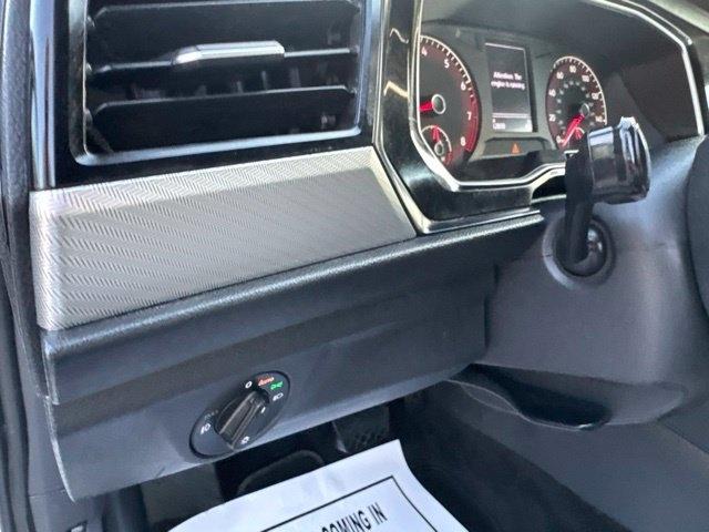 Volkswagen Jetta  2019