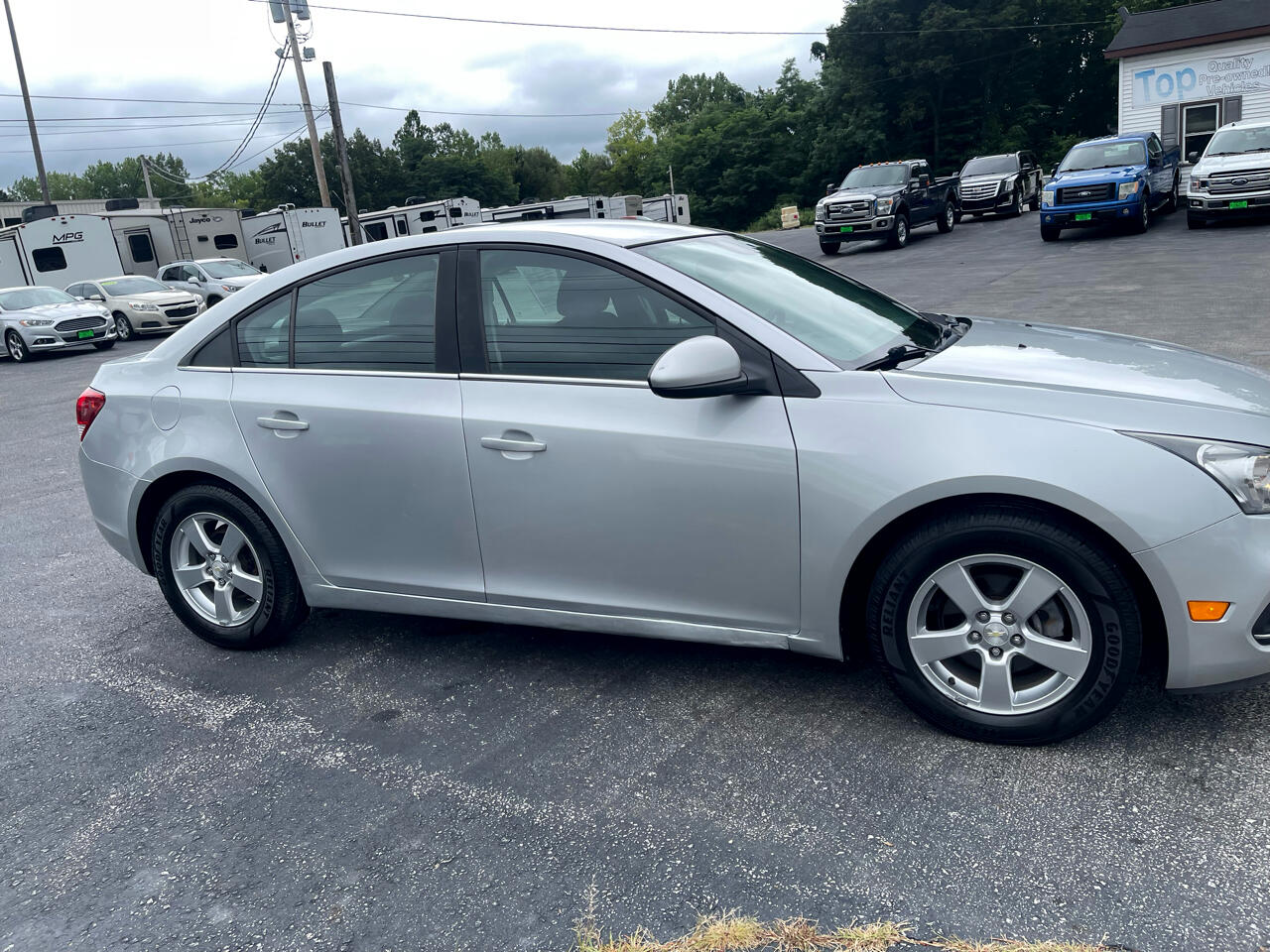 2015 Chevrolet Cruze photo 4