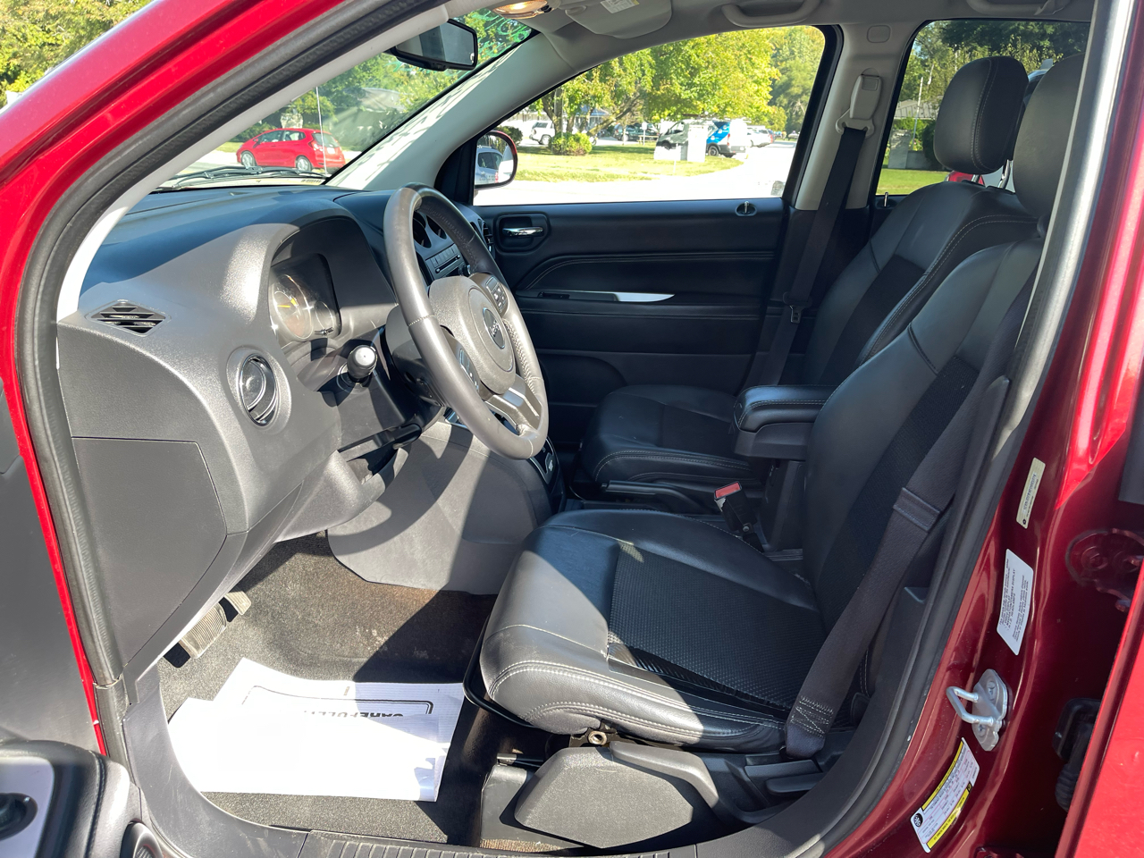 2014 Jeep Compass Latitude photo 5