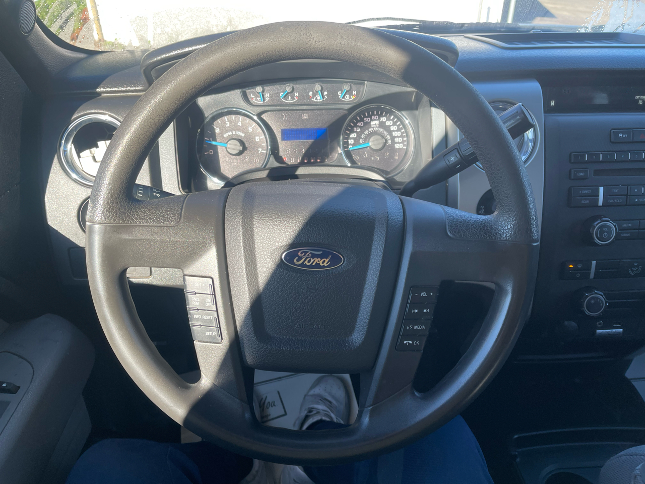 2013 Ford F-150 XLT photo 10