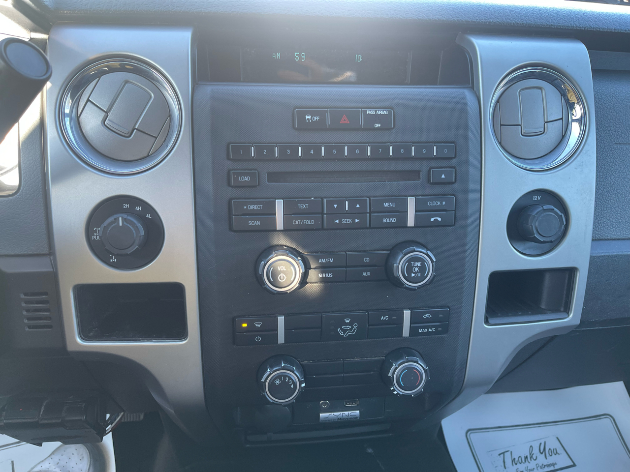 2013 Ford F-150 XLT photo 11