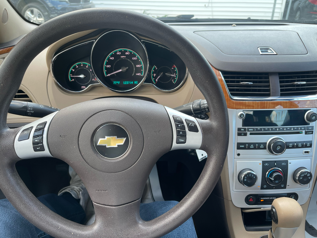 2012 Chevrolet Malibu 1LT photo 8