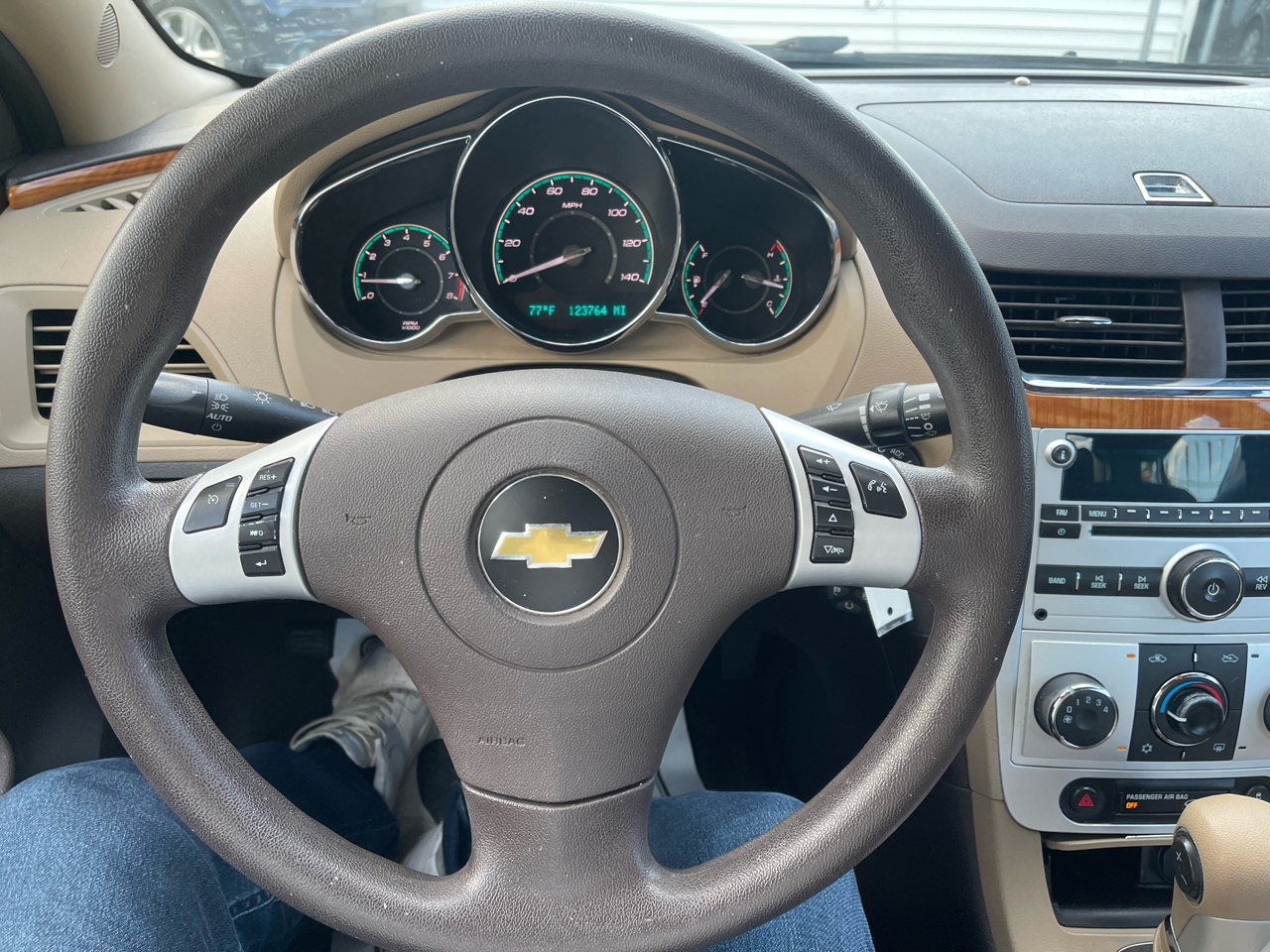 2012 Chevrolet Malibu 1LT photo 9