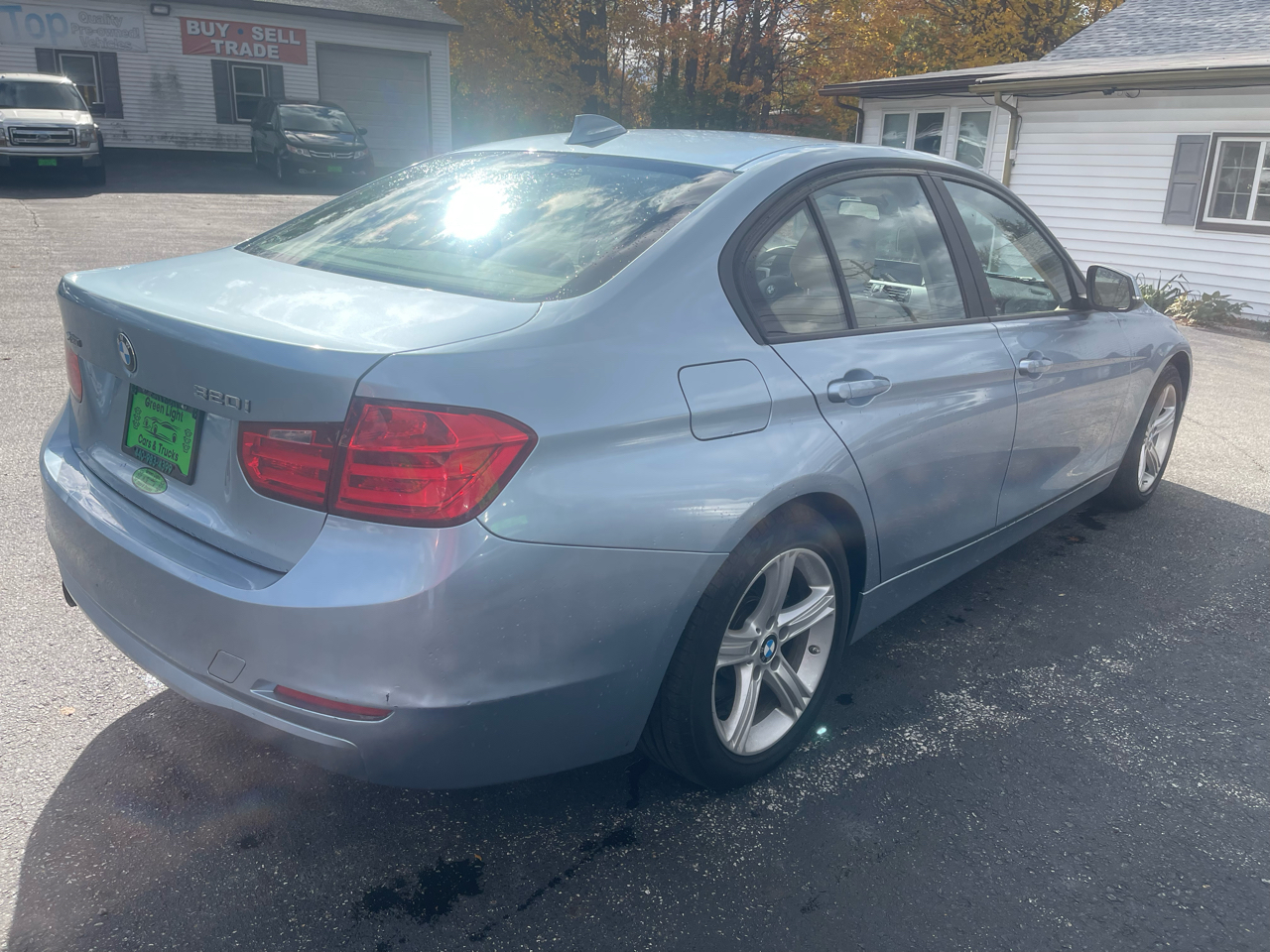 BMW 3 Series 4dr Sdn 320i xDrive AWD 2015 BMW 3 Series 4dr Sdn 320i xDrive AWD 2015