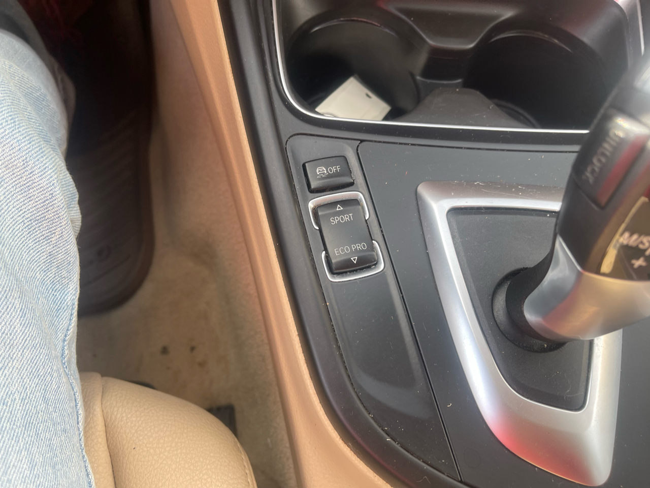 BMW 3 Series 4dr Sdn 320i xDrive AWD 2015 BMW 3 Series 4dr Sdn 320i xDrive AWD 2015