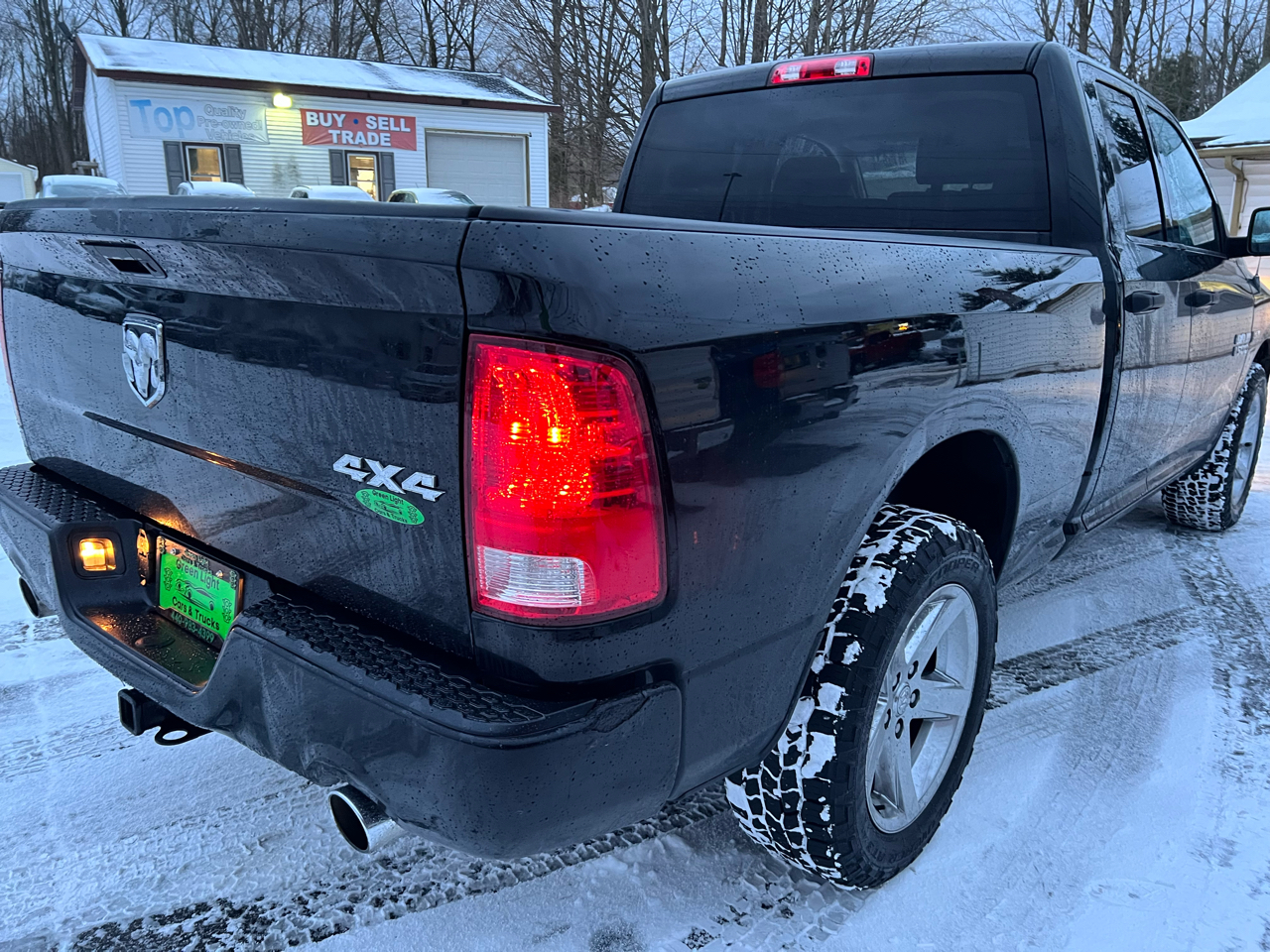 RAM 1500 4WD Quad Cab 140.5" Express 2014