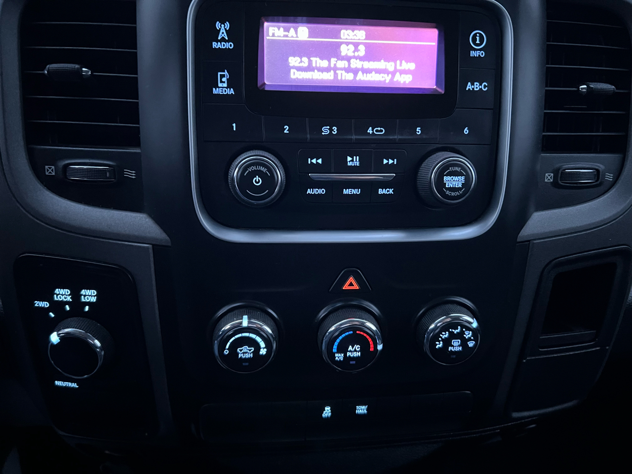 RAM 1500 4WD Quad Cab 140.5" Express 2014