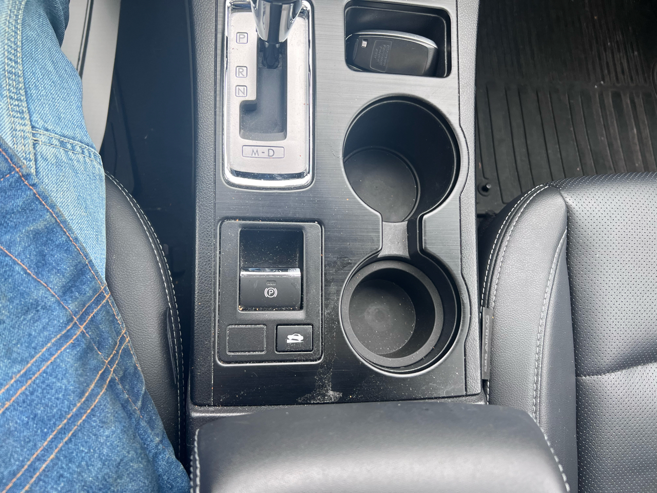 Subaru Legacy 4dr Sdn 2.5i Limited 2016