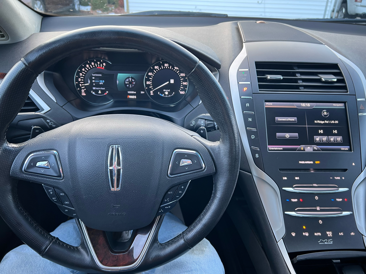 Lincoln MKZ 4dr Sdn FWD 2013