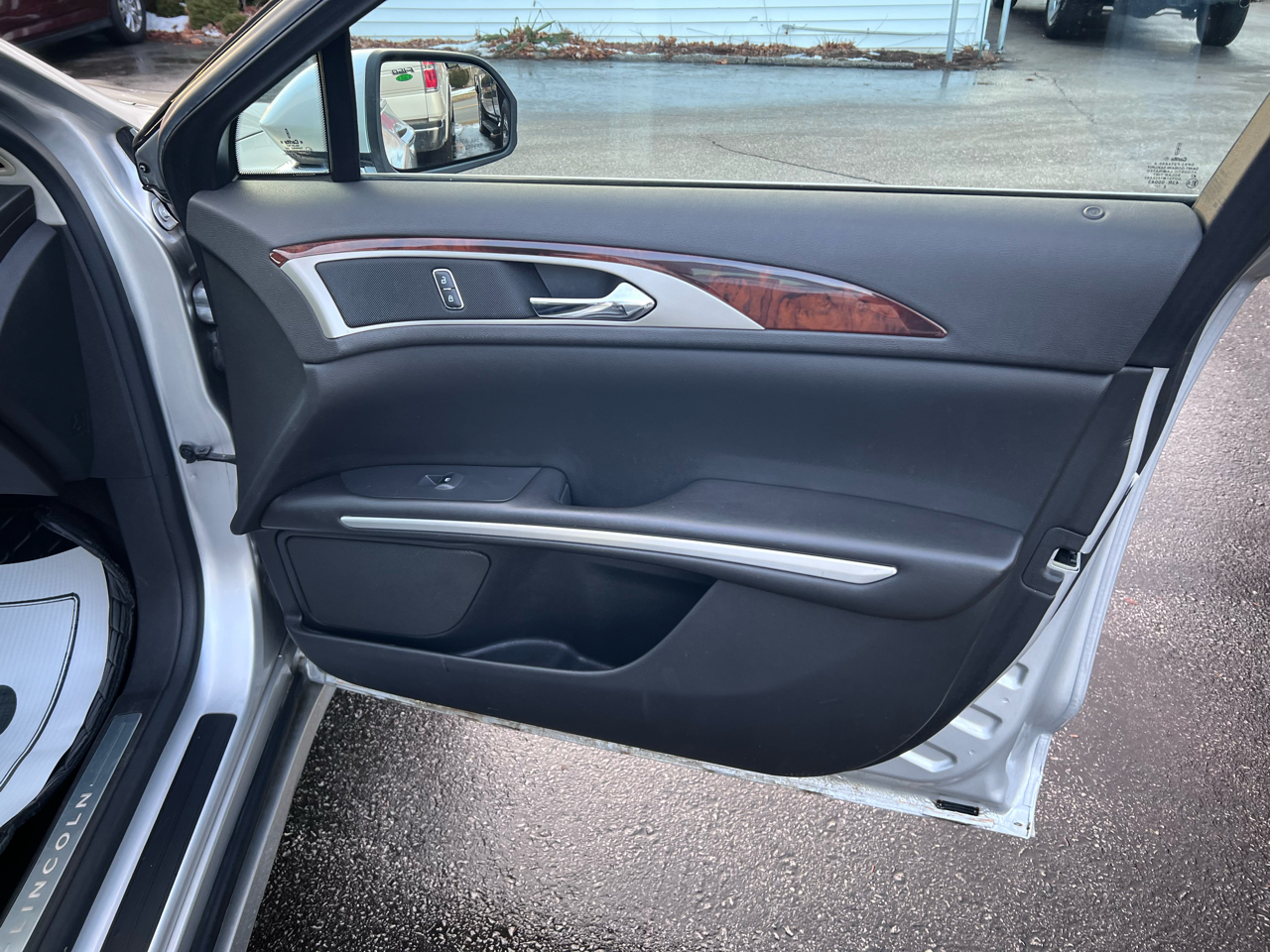 Lincoln MKZ 4dr Sdn FWD 2013