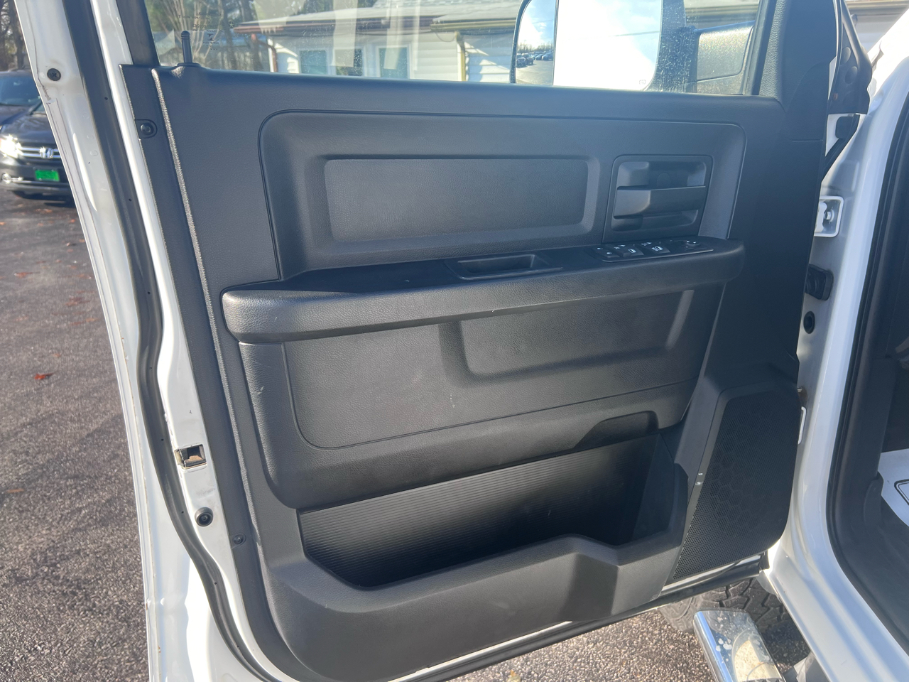 RAM 3500 4WD Crew Cab 149" Laramie Longhorn 2014