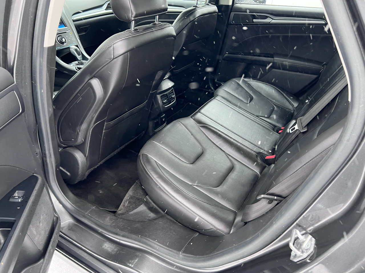 Ford Fusion 4dr Sdn Titanium FWD 2015