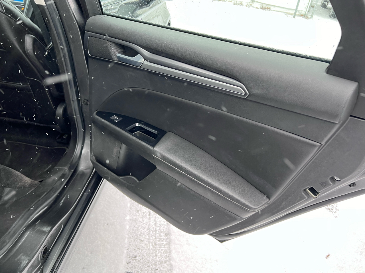 Ford Fusion 4dr Sdn Titanium FWD 2015