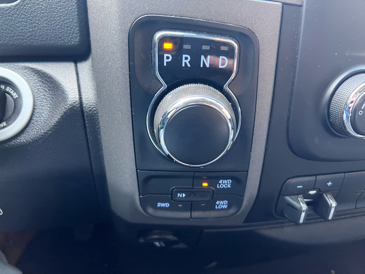 RAM 1500 4WD Quad Cab 140.5" Tradesman 2014