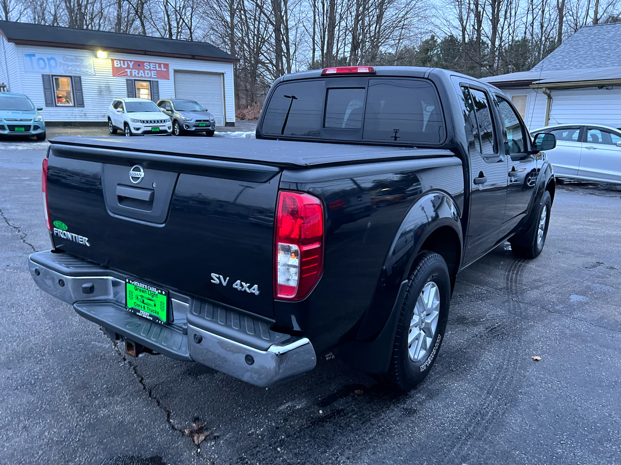 Nissan Frontier 4WD Crew Cab SWB Auto SV 2015