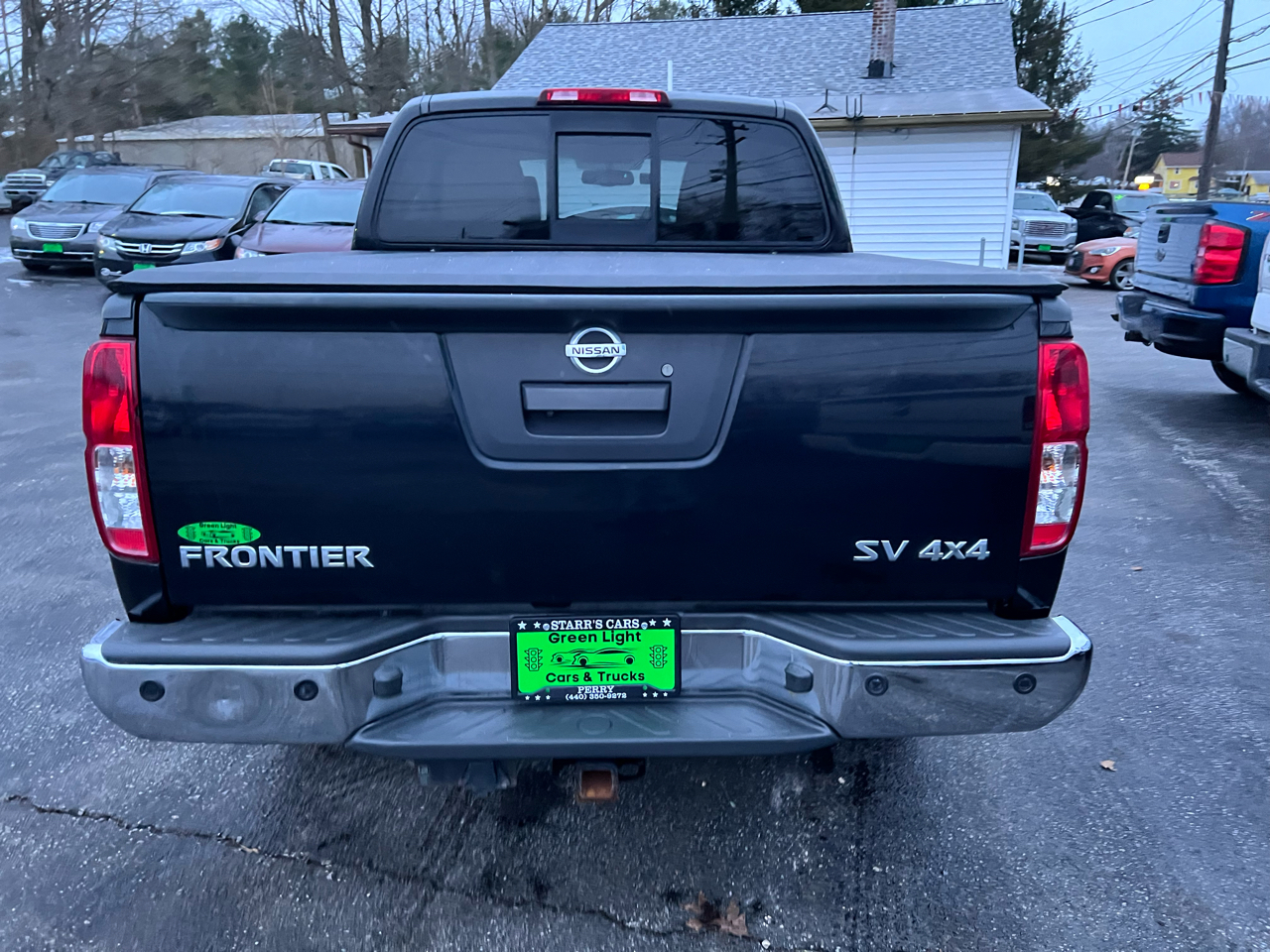 Nissan Frontier 4WD Crew Cab SWB Auto SV 2015