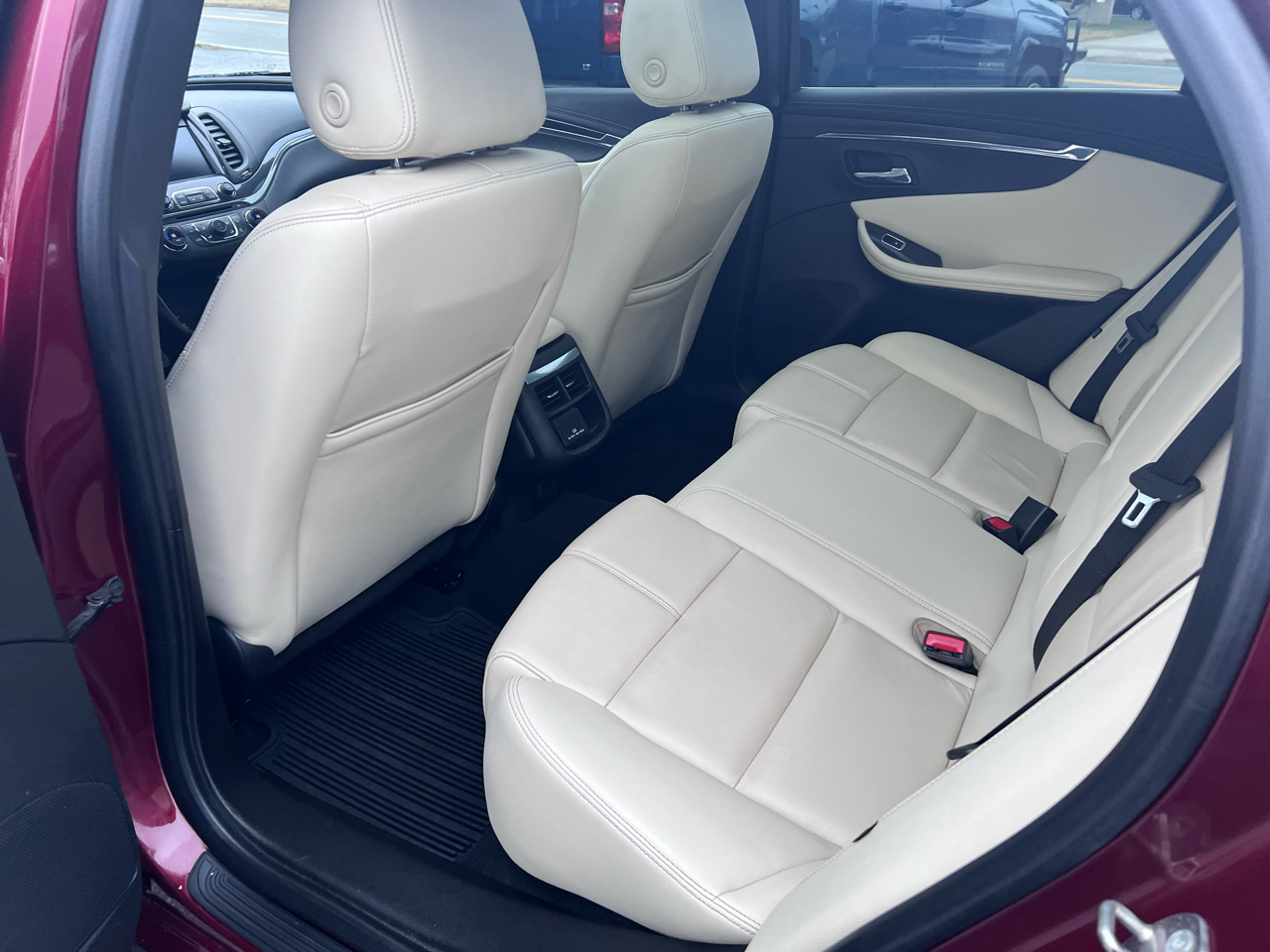 Chevrolet Impala 4dr Sdn LT w/1LT 2017