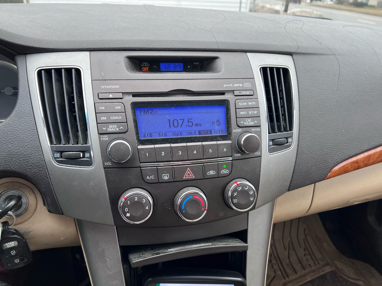 Hyundai Sonata 4dr Sdn I4 Auto GLS 2009